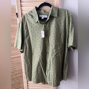 Old Navy Men’s shirt